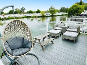 Photo 5- click for photo gallery